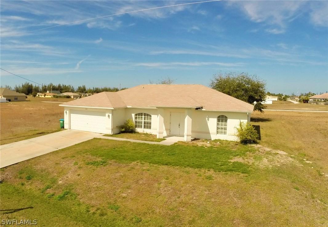 1905 NW 17th Ter., Cape Coral, FL 33993