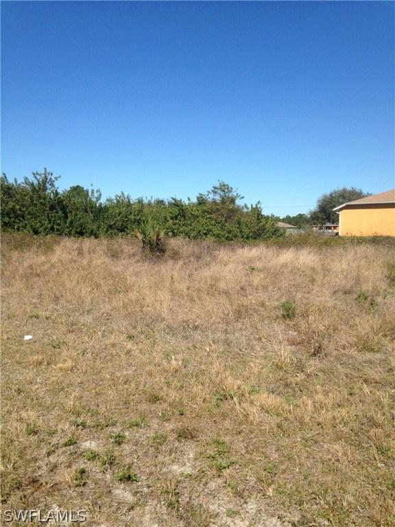 4112 6th St., Lehigh Acres, FL 33976