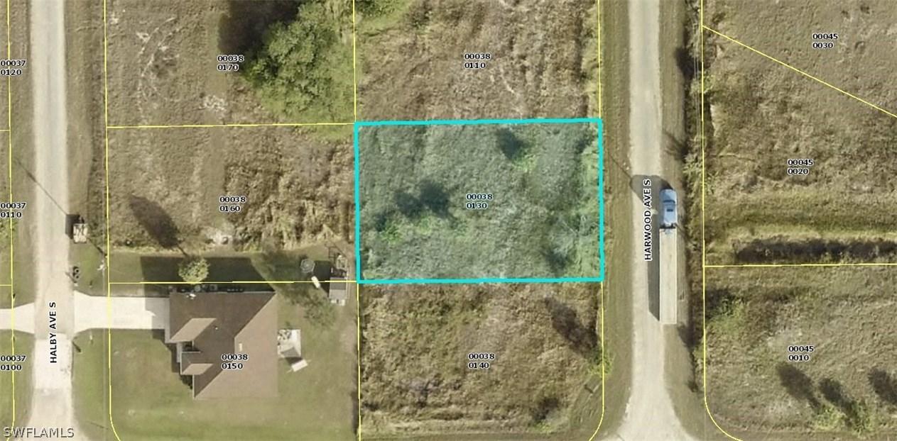 1032 Harwood Ave., Lehigh Acres, FL 33974