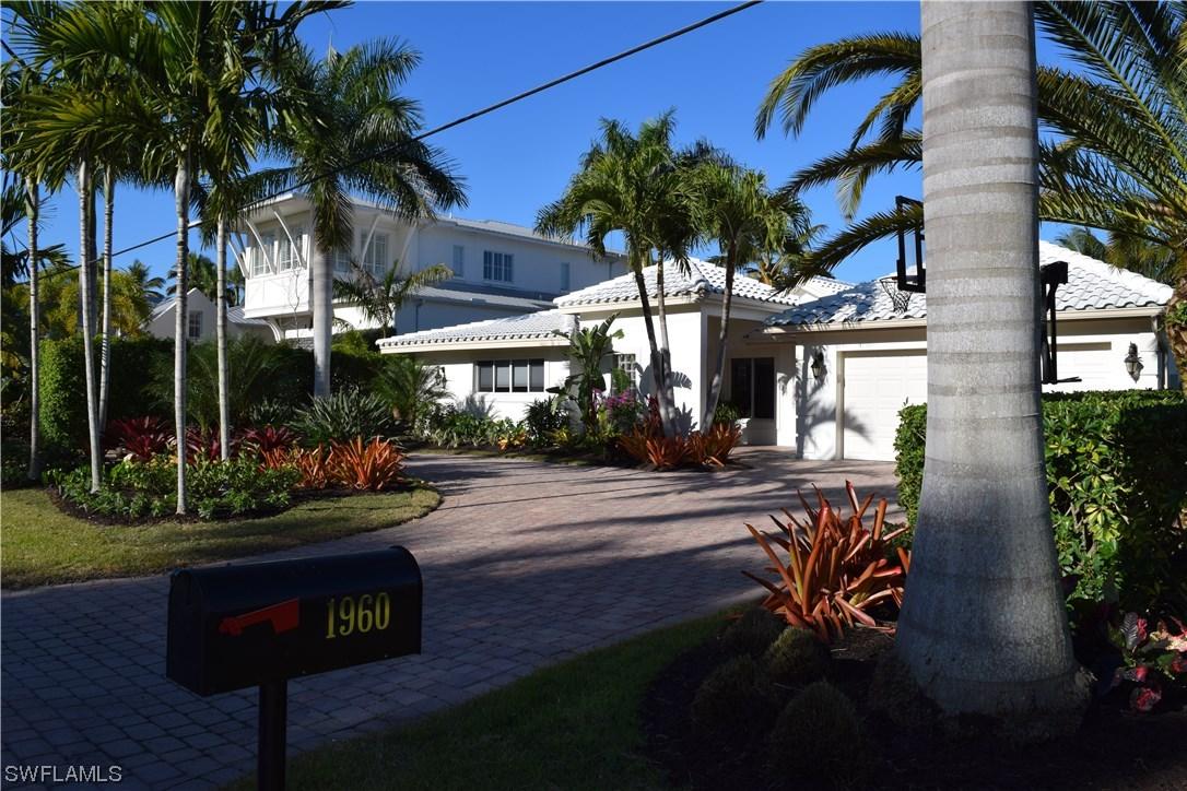 1960 Tarpon Rd., Naples, FL 34102