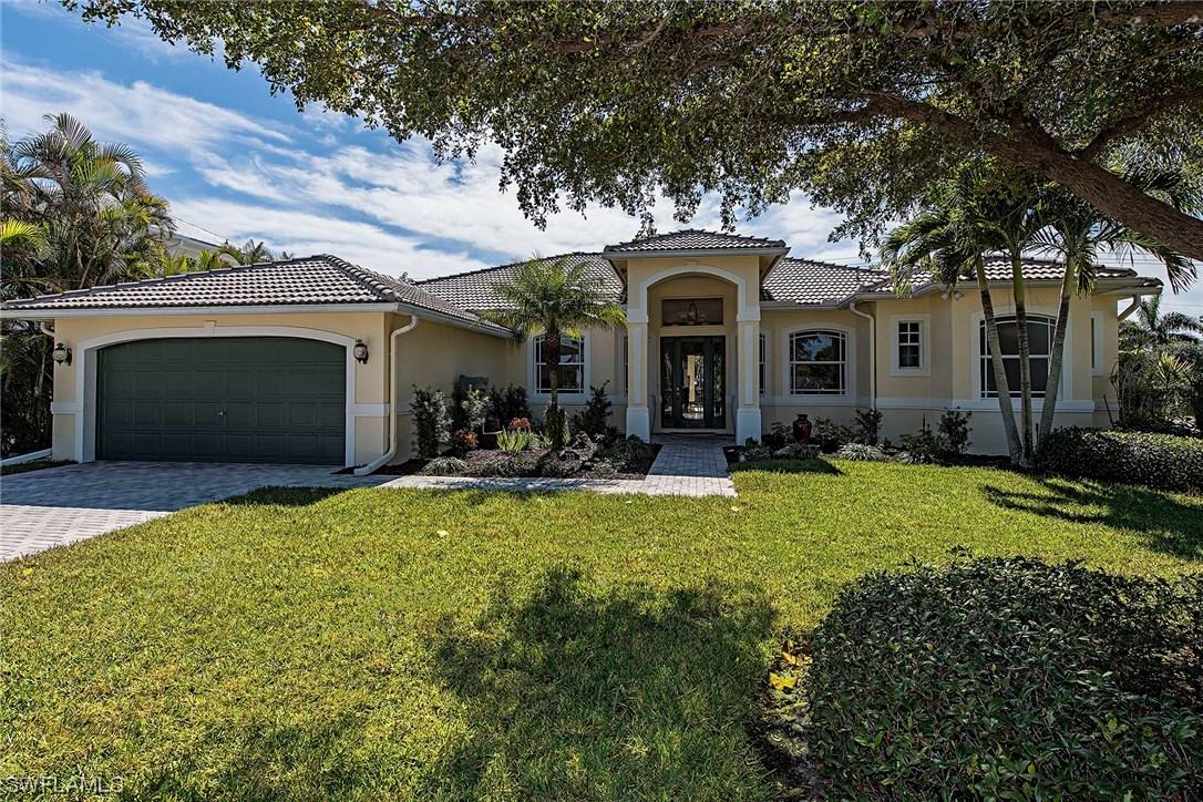 722 S Golf Dr., Naples, FL 34102
