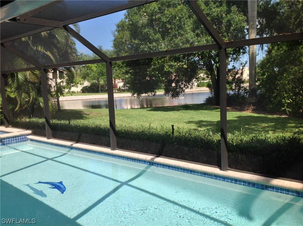 811 Pine Village Ln., Naples, FL 34108