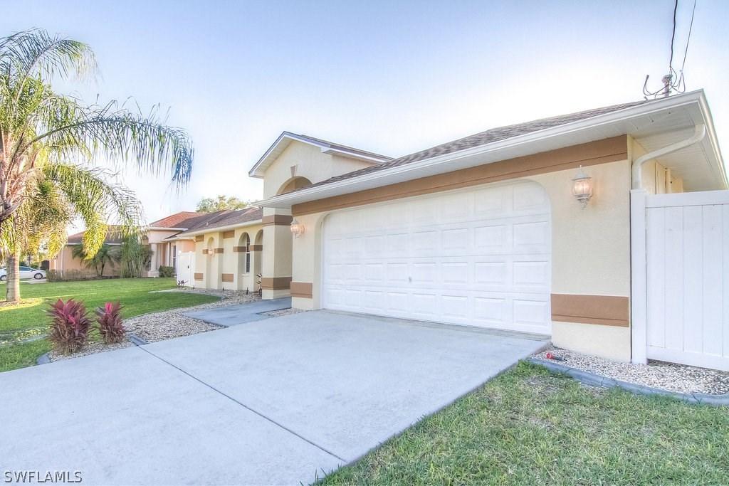 3040 SE 11th Ave., Cape Coral, FL 33904