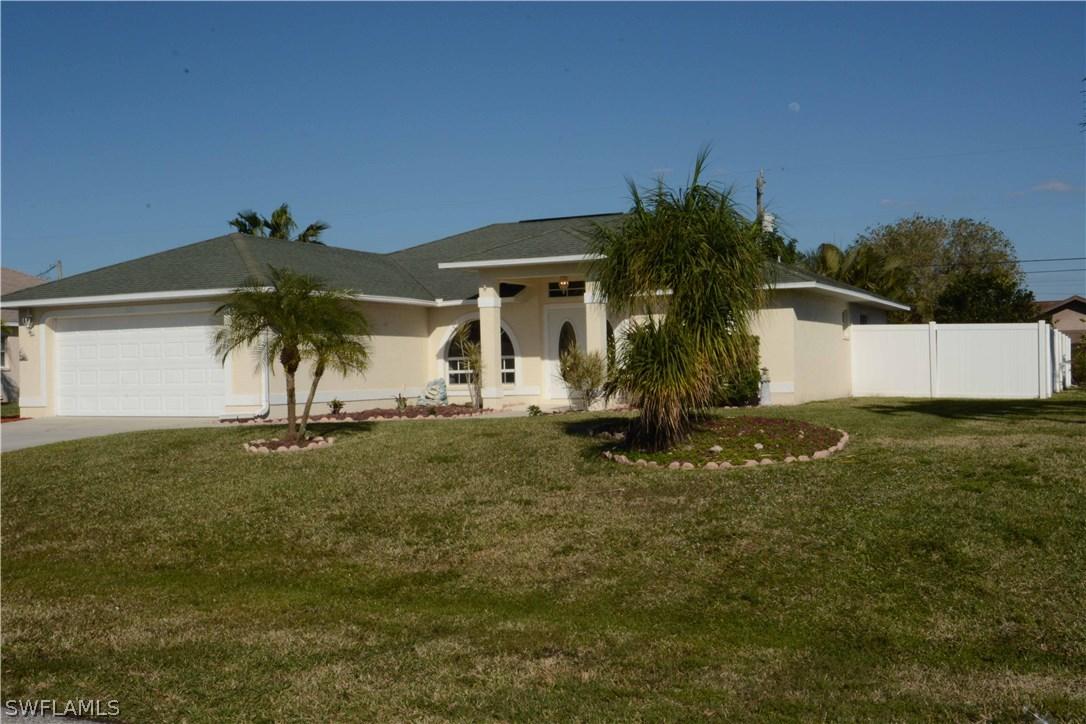 2123 SE 8th Pl., Cape Coral, FL 33990