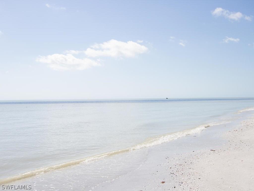 1246 Fulgur St. #402, Sanibel, FL 33957