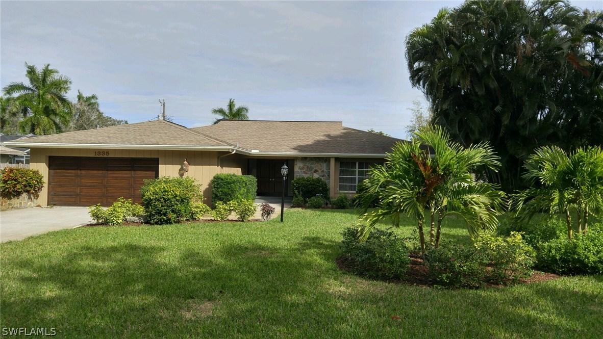 1335 Jambalana Ln., Fort Myers, FL 33901