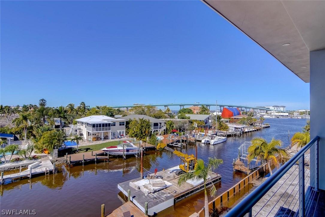 263 Palermo Cir., Fort Myers Beach, FL 33931
