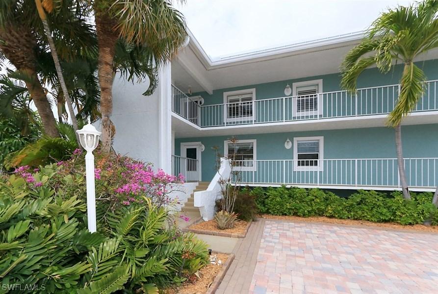 1100 Little Neck Ct. #F52, Naples, FL 34102