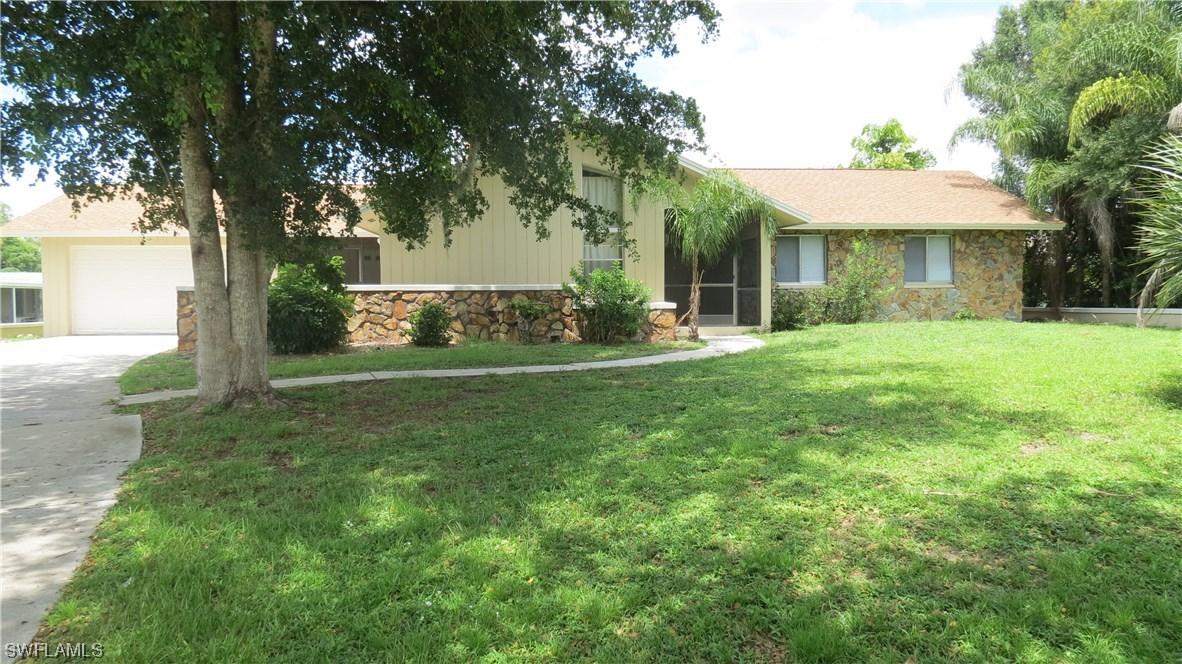 5227 Myrtle Ln., Naples, FL 34113