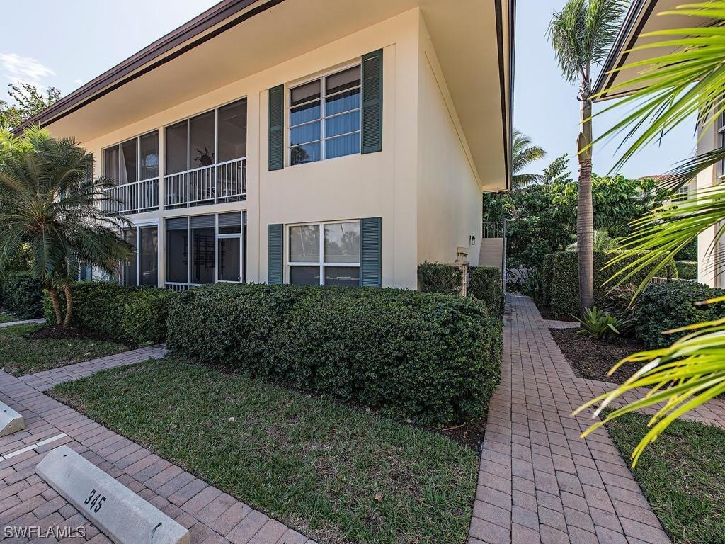 339 8th Ave., Naples, FL 34102