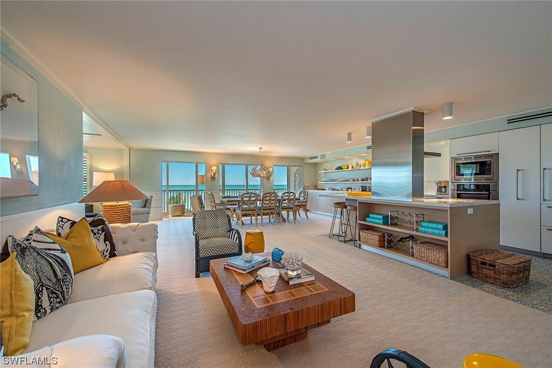 3003 Gulf Shore Blvd. #601, Naples, FL 34103