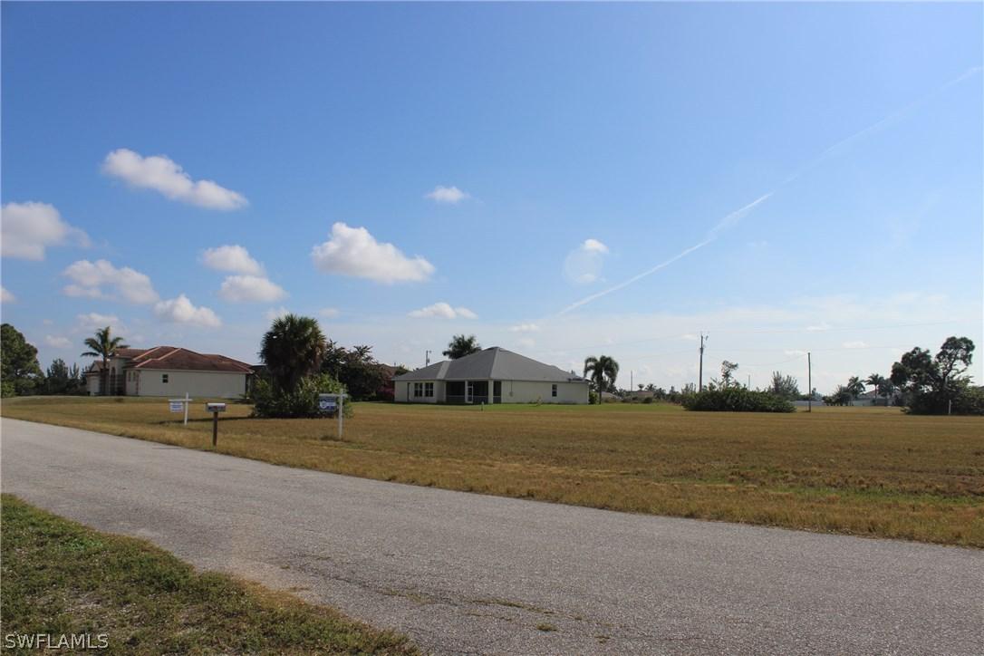 3512 NW 21st St., Cape Coral, FL 33993