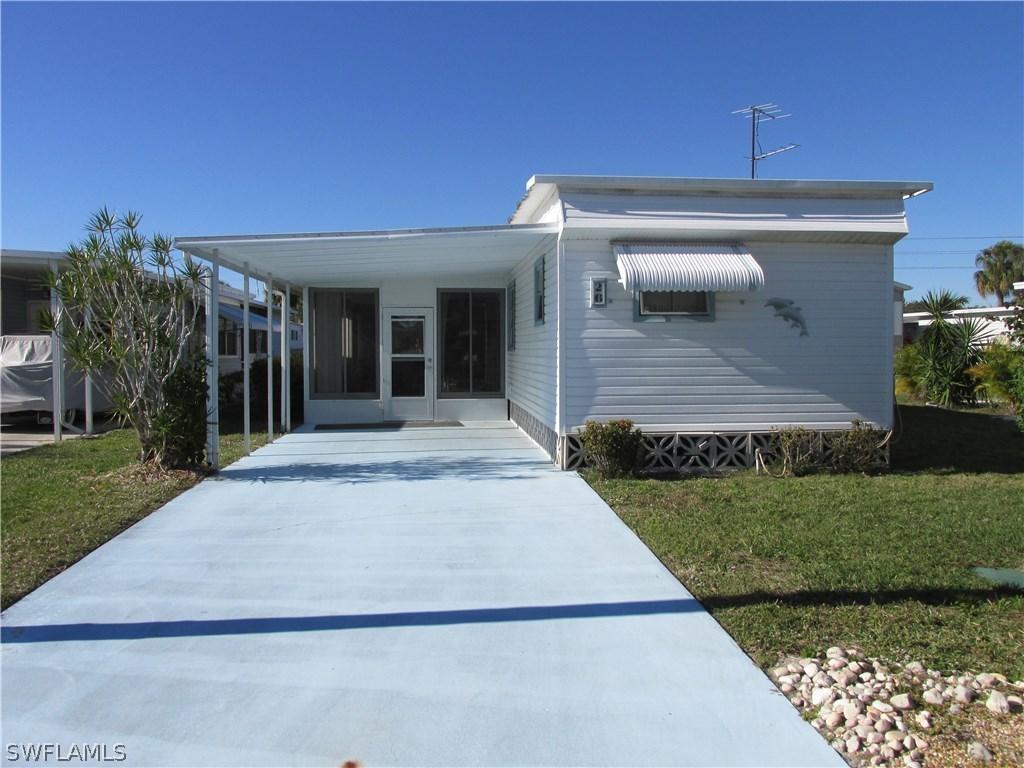 11330 S Azalea Ln., Fort Myers Beach, FL 33931