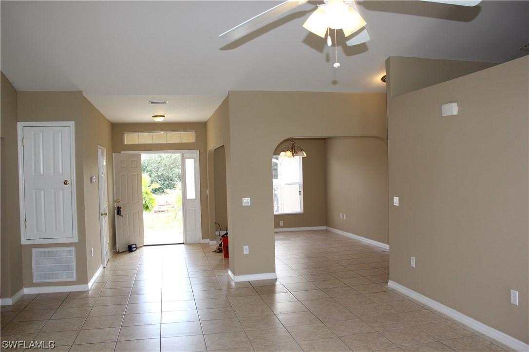 1817 NE 22nd Ter., Cape Coral, FL 33909