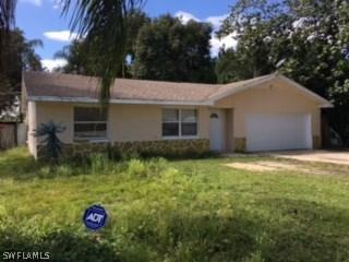 354 Fairfax Dr., Fort Myers, FL 33905