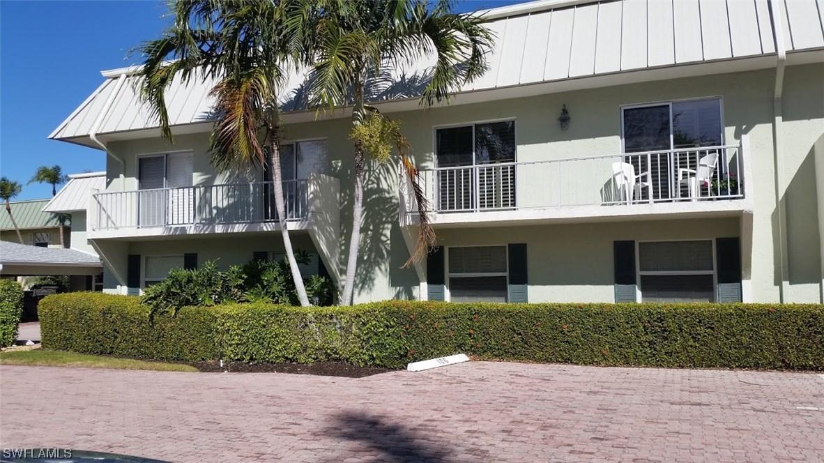 333 Harbour Dr. #109, Naples, FL 34103