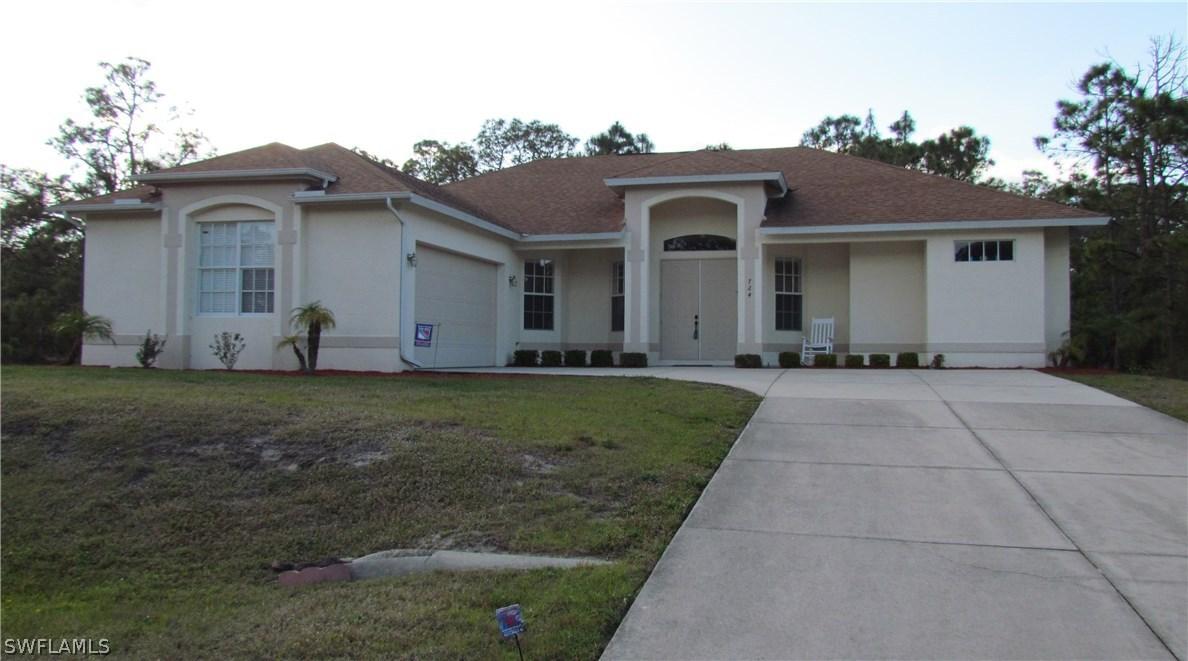 724 Clemwood Ave., Lehigh Acres, FL 33974