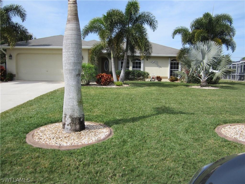 230 NE 13th Pl., Cape Coral, FL 33909