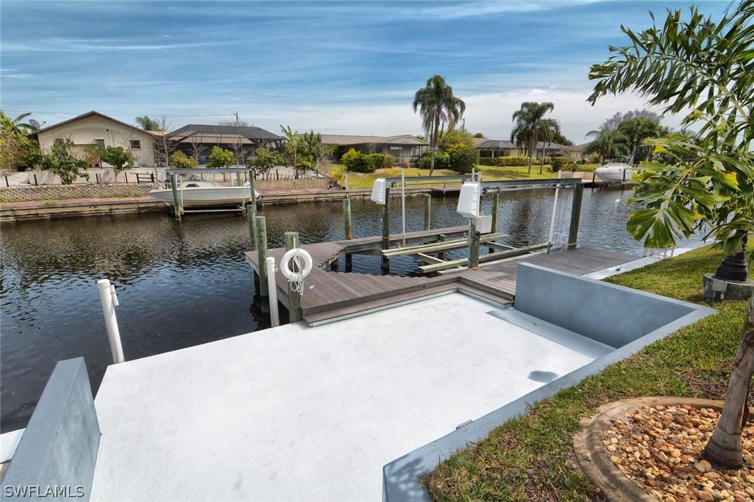 3717 SE 13th Ave., Cape Coral, FL 33904