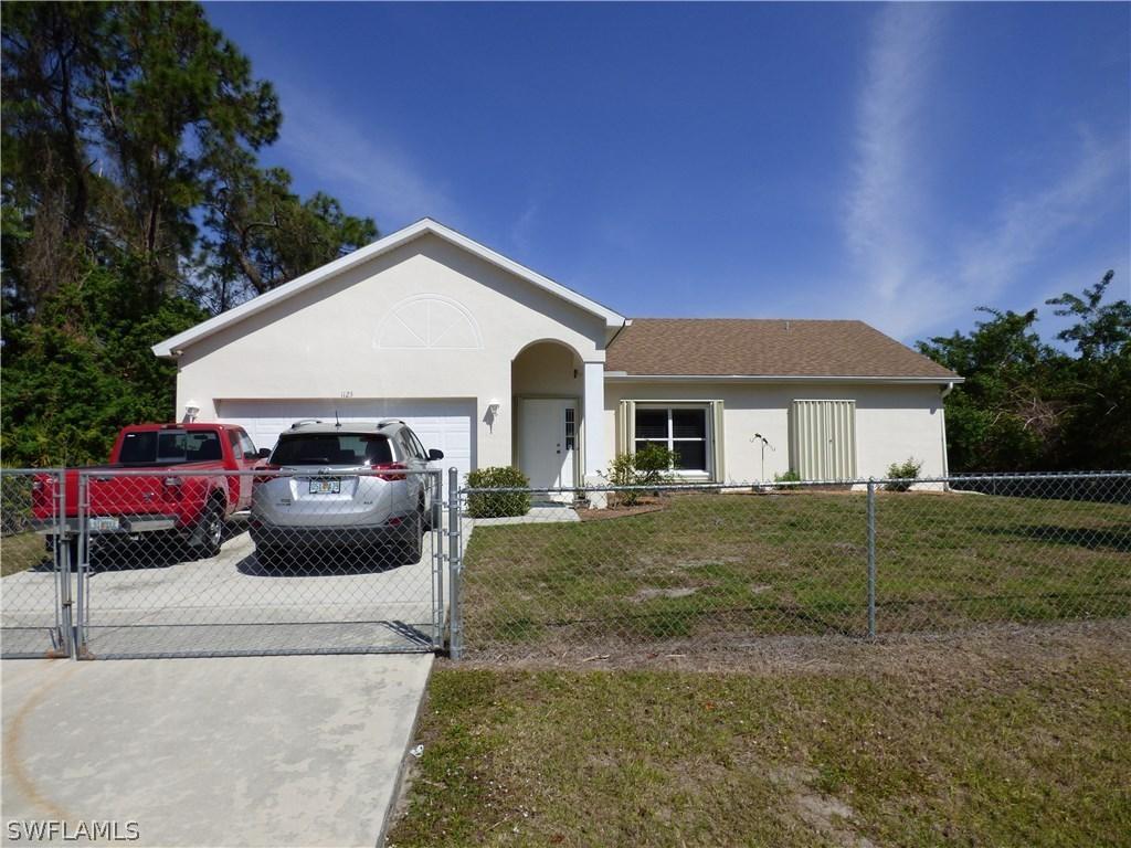 1123 Augusta St., Lehigh Acres, FL 33974