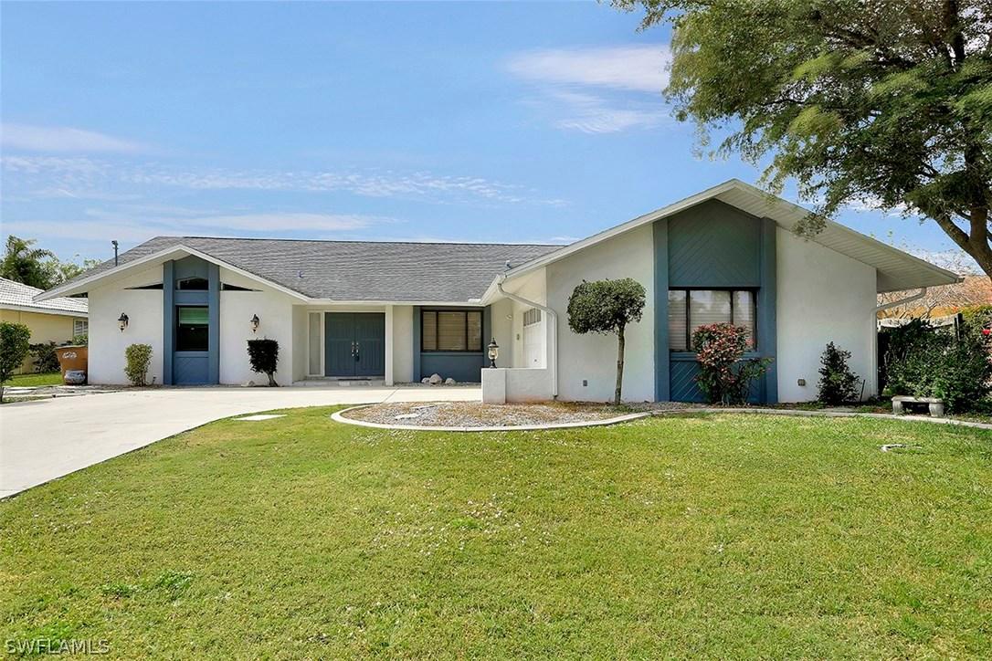 3914 SE 9th Ct., Cape Coral, FL 33904