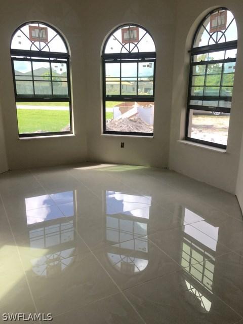 1627 SW 13th Ter., Cape Coral, FL 33991