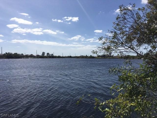 338 NW 25th Ter., Cape Coral, FL 33993