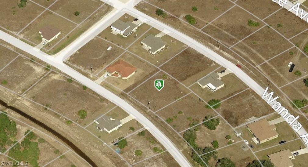 1924 Xelda Ave., Lehigh Acres, FL 33971