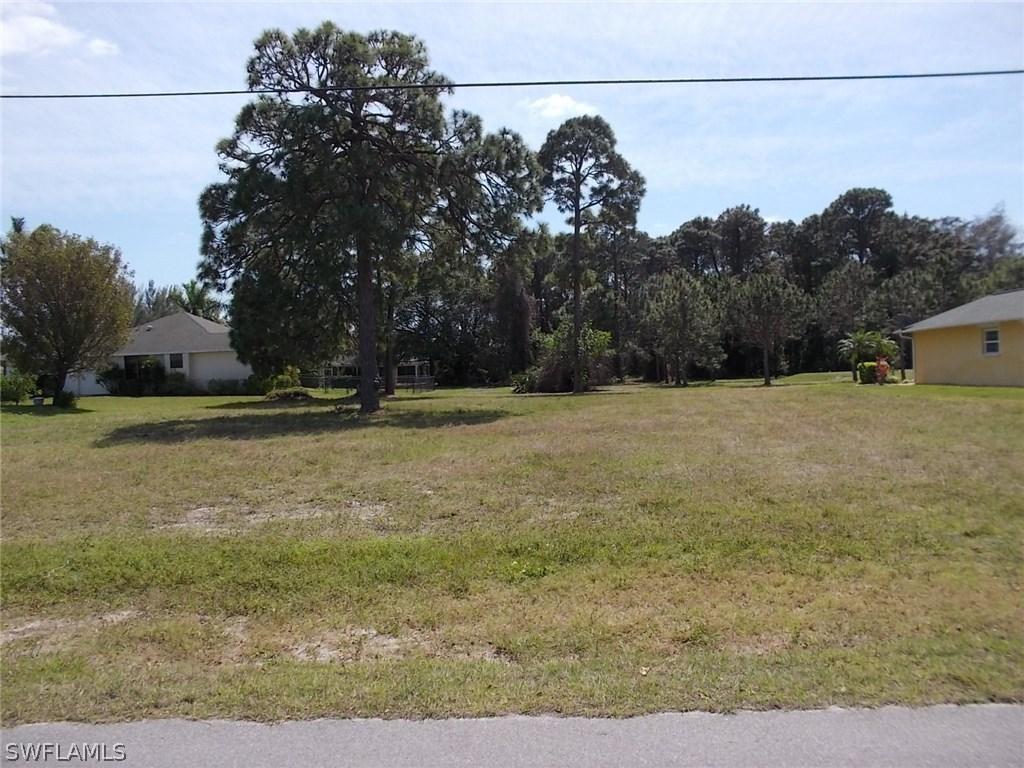 848 SW 18th Ter., Cape Coral, FL 33991