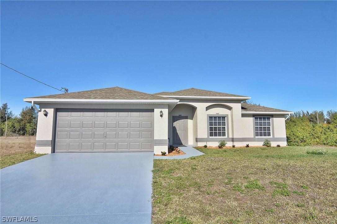 3826 NE 23rd Pl., Cape Coral, FL 33909