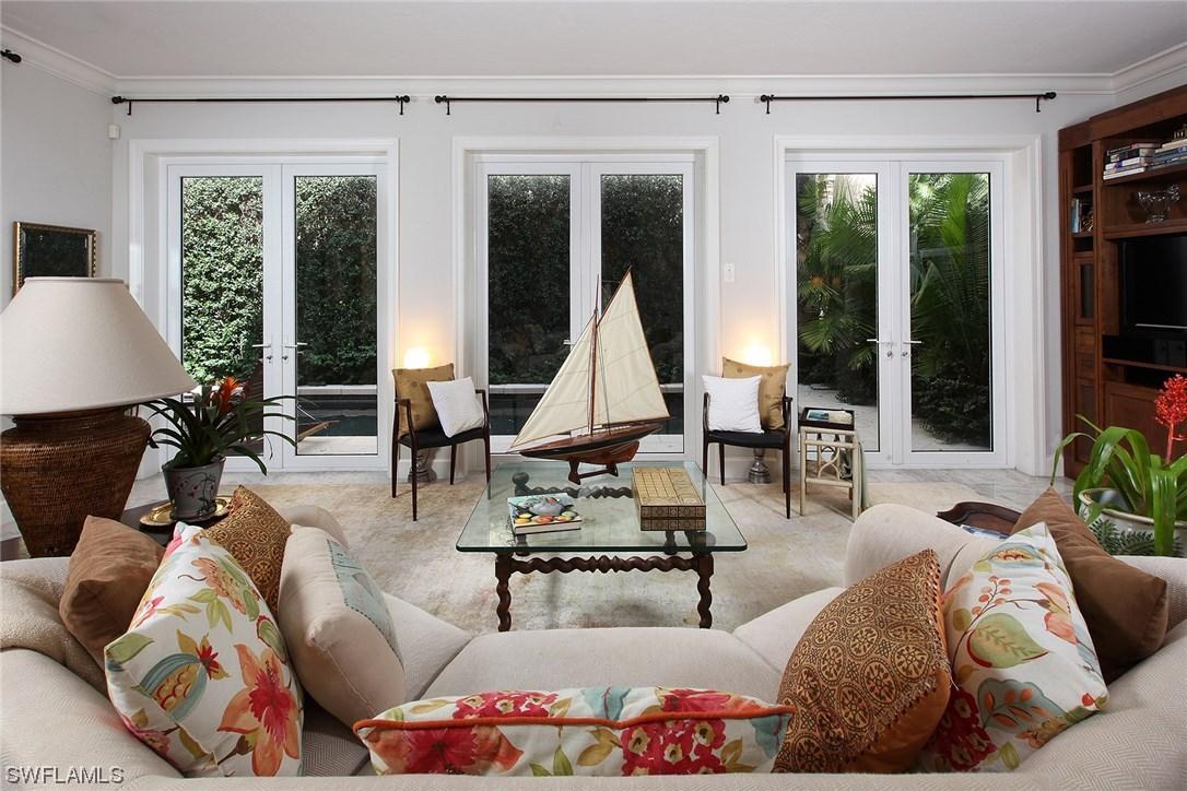 868 4th St. #11, Naples, FL 34102