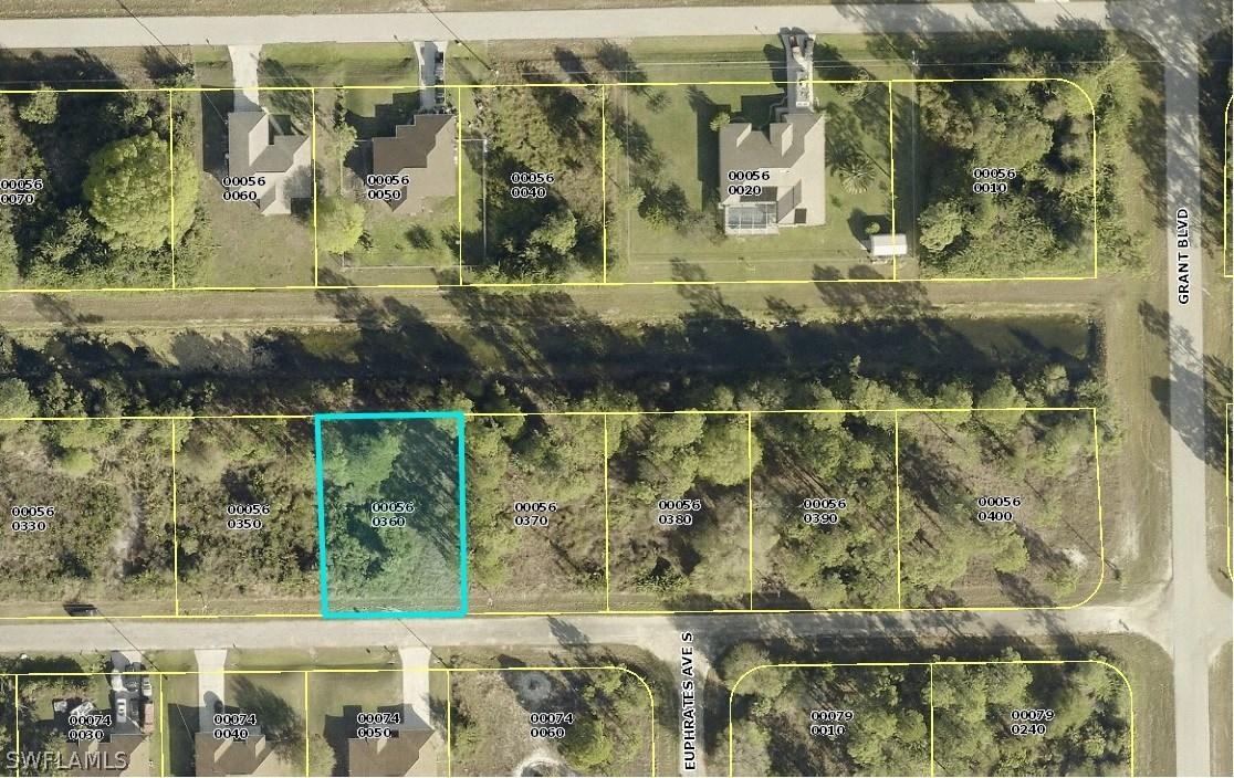 1039 Binkley St., Lehigh Acres, FL 33974