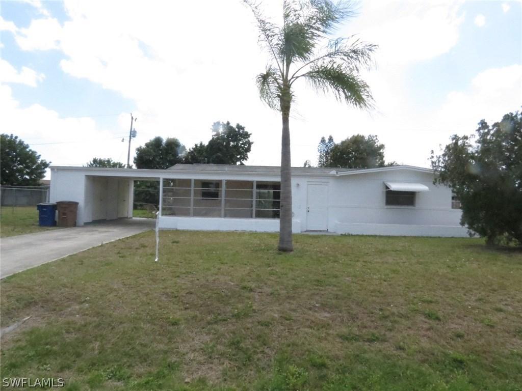 302 Penn Rd., Lehigh Acres, FL 33936