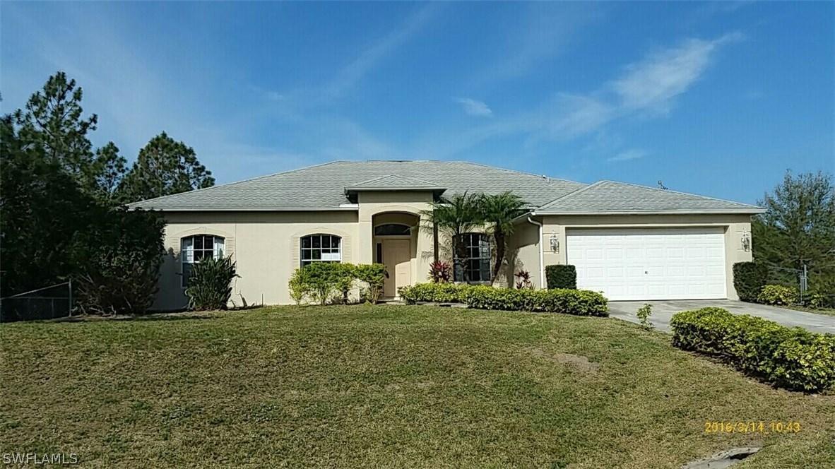 1209 Clayton Ave., Lehigh Acres, FL 33972