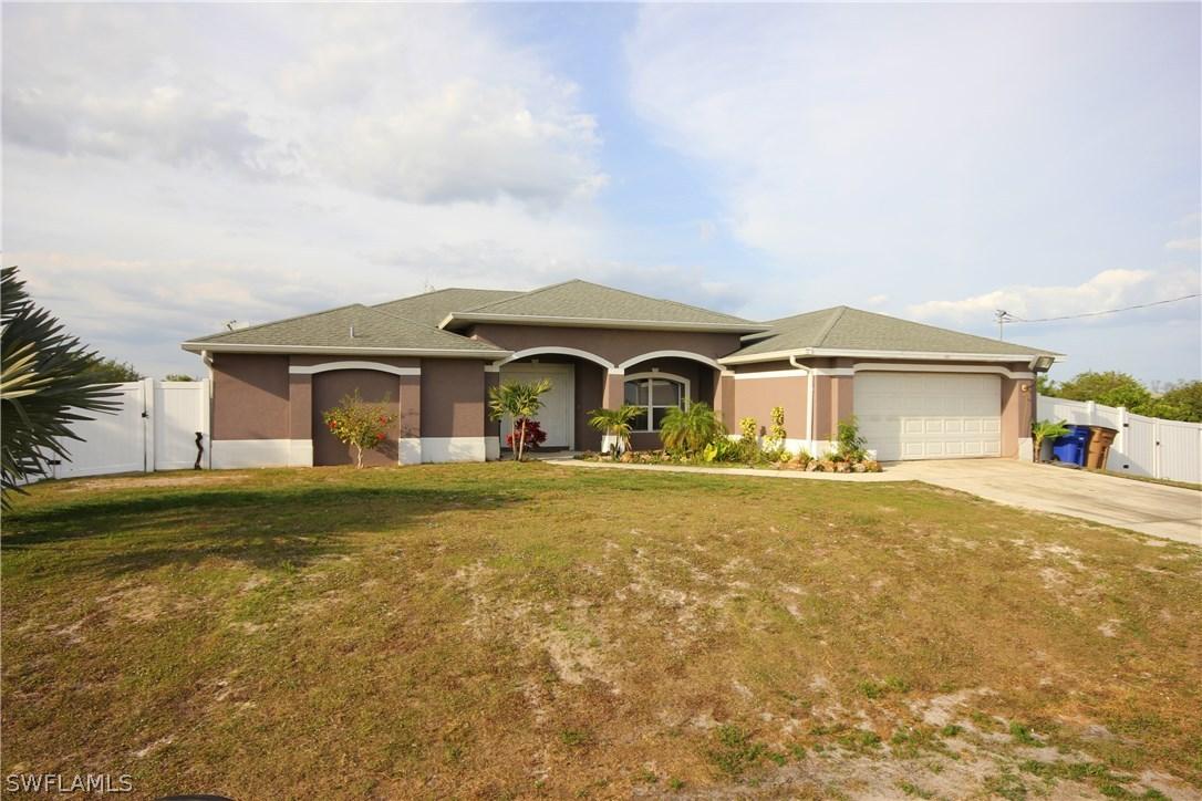 4303 E 15th St., Lehigh Acres, FL 33972