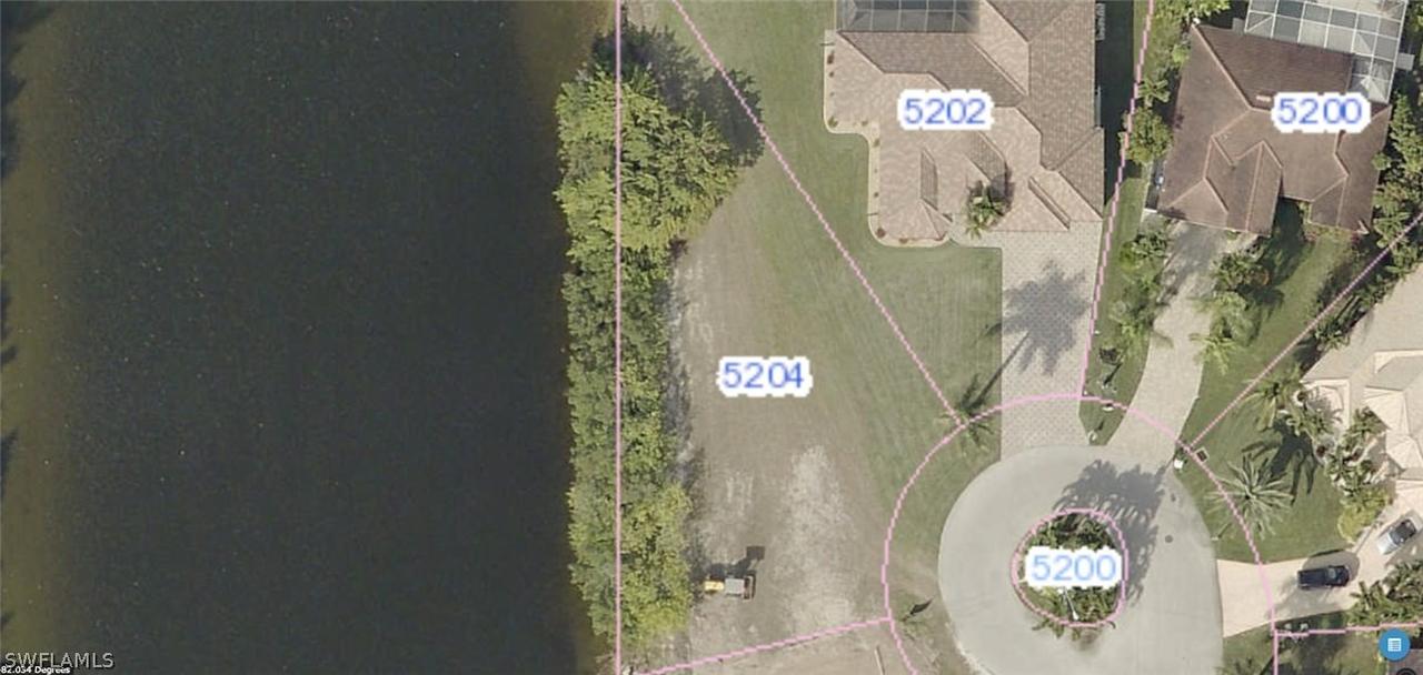 5204 SW 28th Pl., Cape Coral, FL 33914