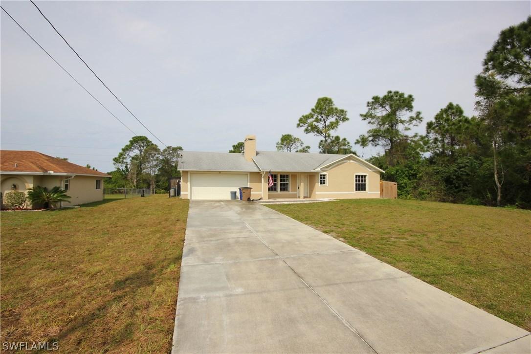 1035 Alvin Ave., Lehigh Acres, FL 33971