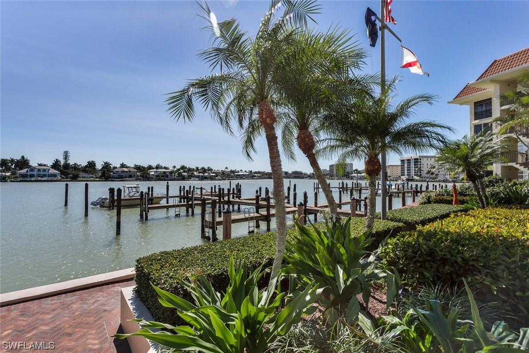 222 Harbour Dr. #104, Naples, FL 34103