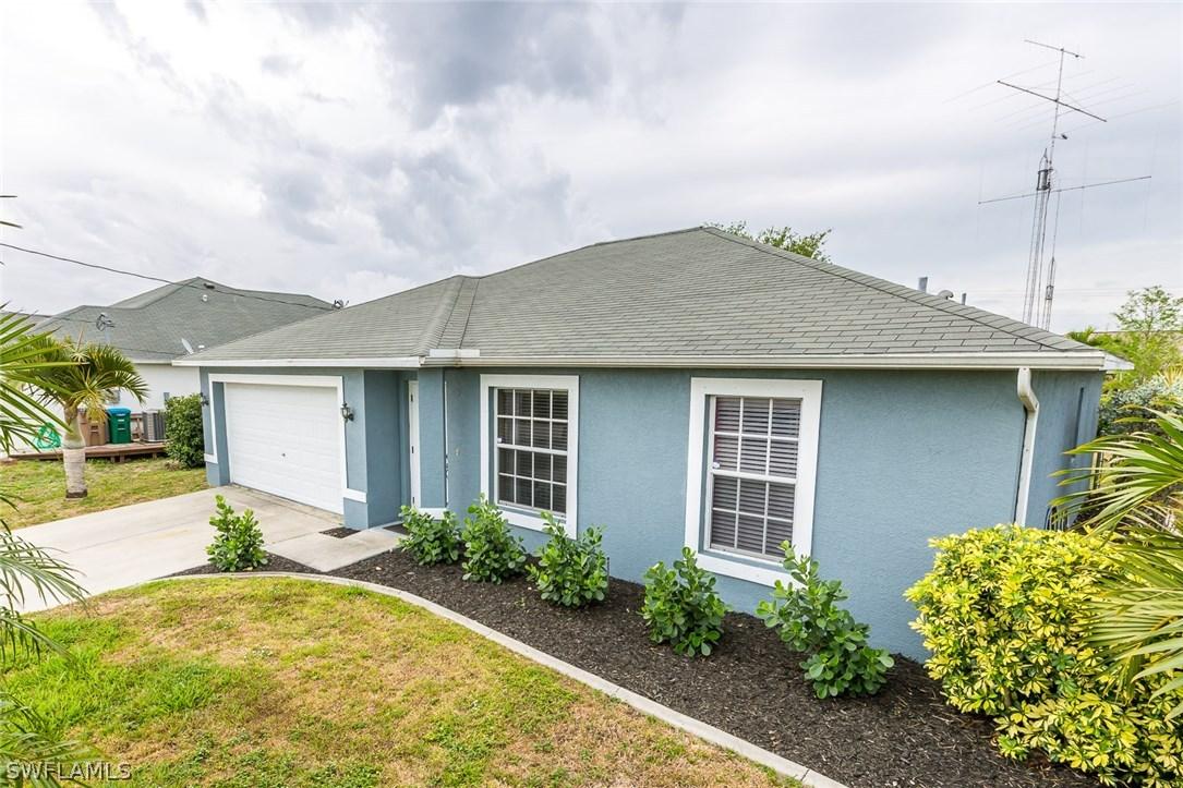 1136 NW 16th Ter., Cape Coral, FL 33993