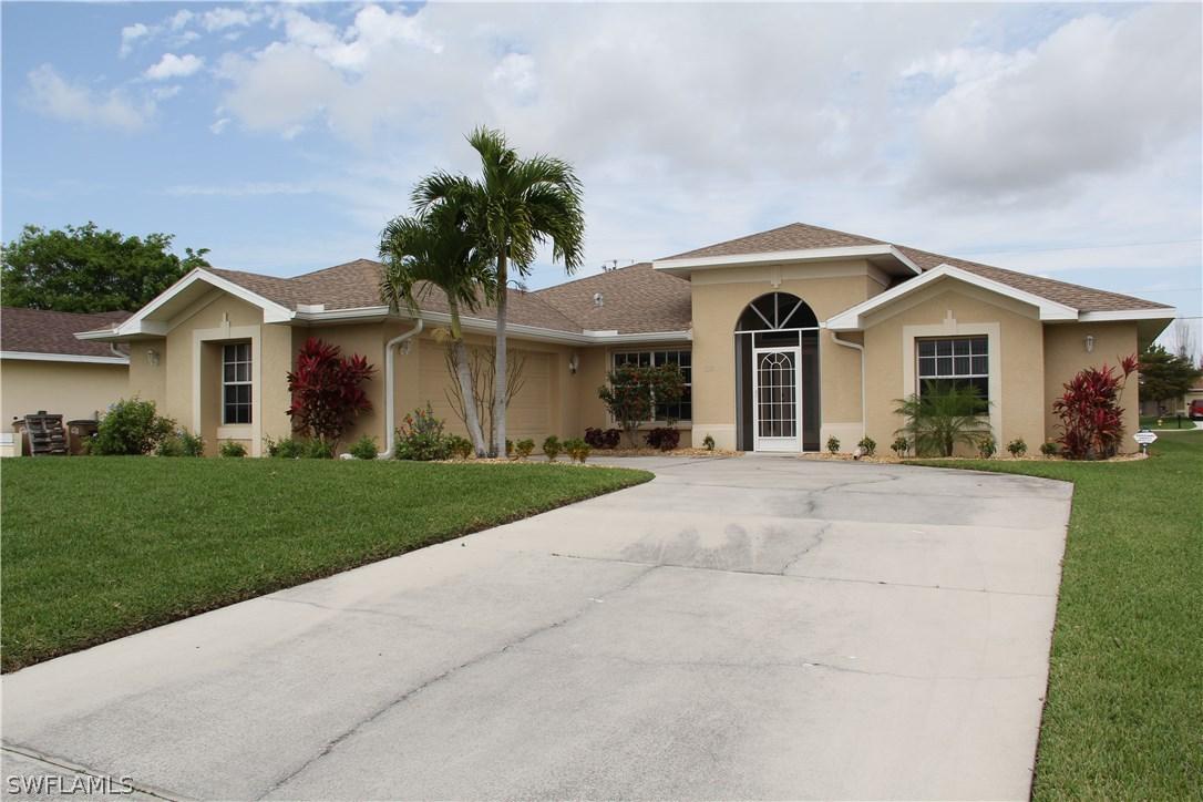 127 SW 29th Ter., Cape Coral, FL 33914
