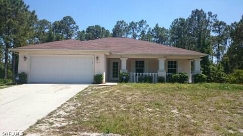 1074 Barnett St., Lehigh Acres, FL 33974
