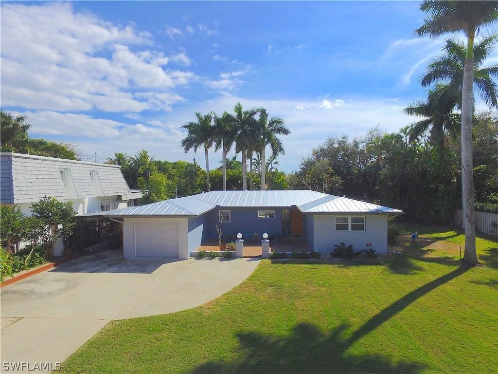 1236 Canterbury Dr., Fort Myers, FL 33901