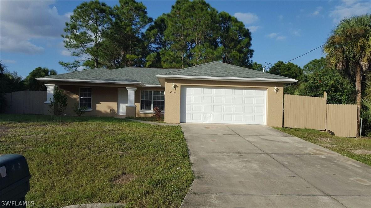 1219 Howell St., Lehigh Acres, FL 33974