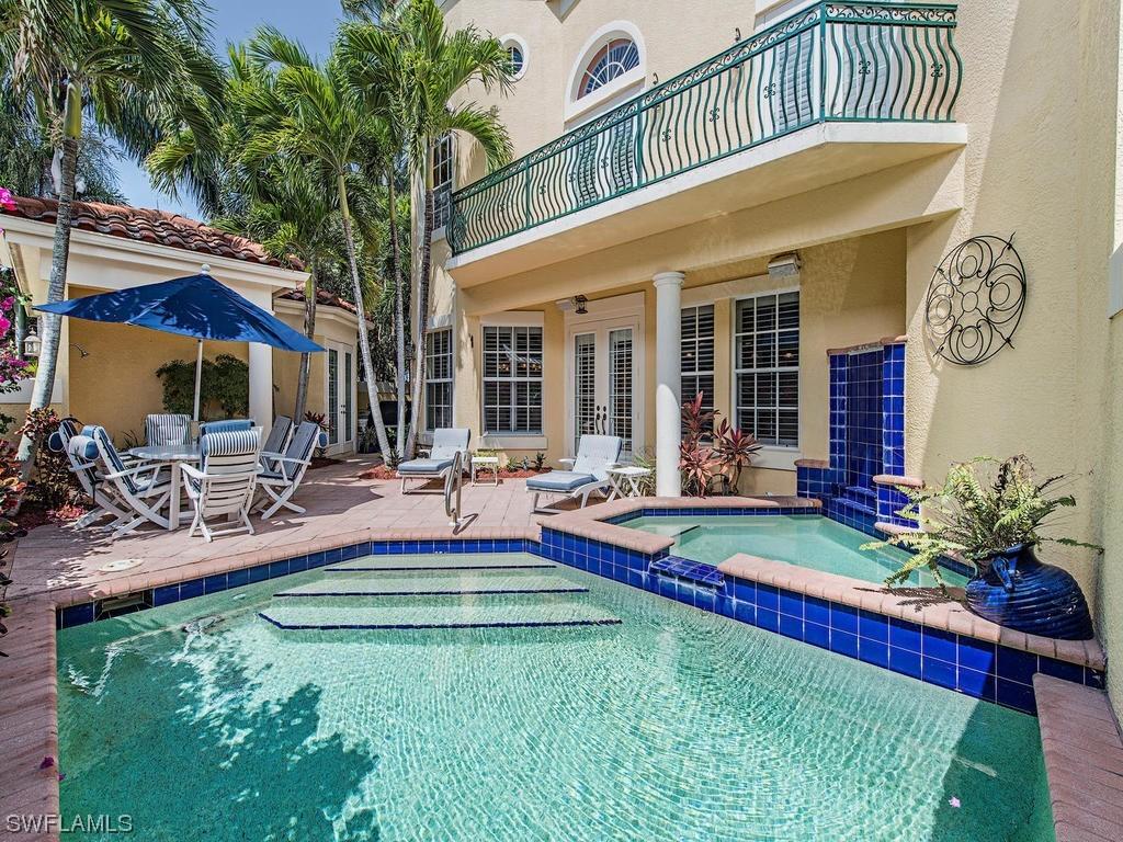 484 3rd Ave. #E, Naples, FL 34102