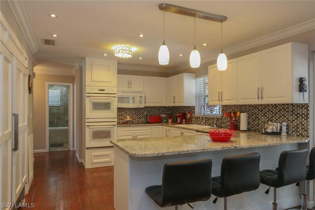 3657 Kelly St., Fort Myers, FL 33901