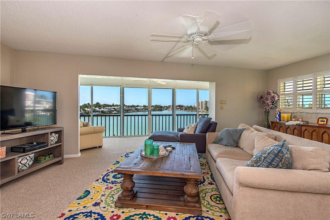 222 Harbour Dr. #418, Naples, FL 34103