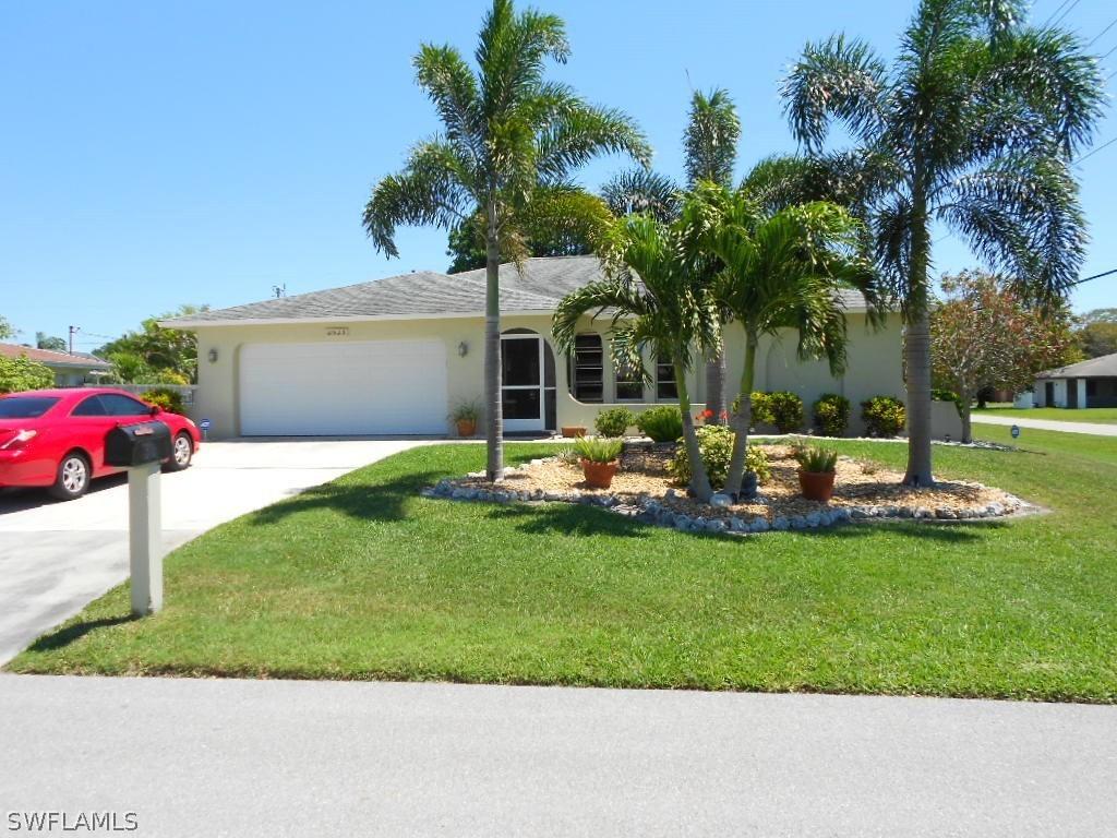 3925 SE 1st Pl., Cape Coral, FL 33904