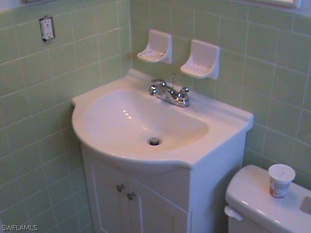 103 Oregon Rd., Lehigh Acres, FL 33936