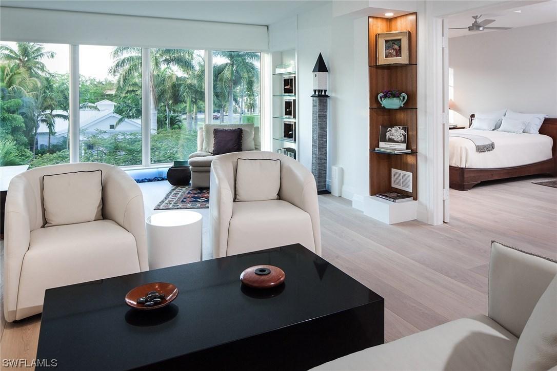 280 2nd Ave. #301, Naples, FL 34102