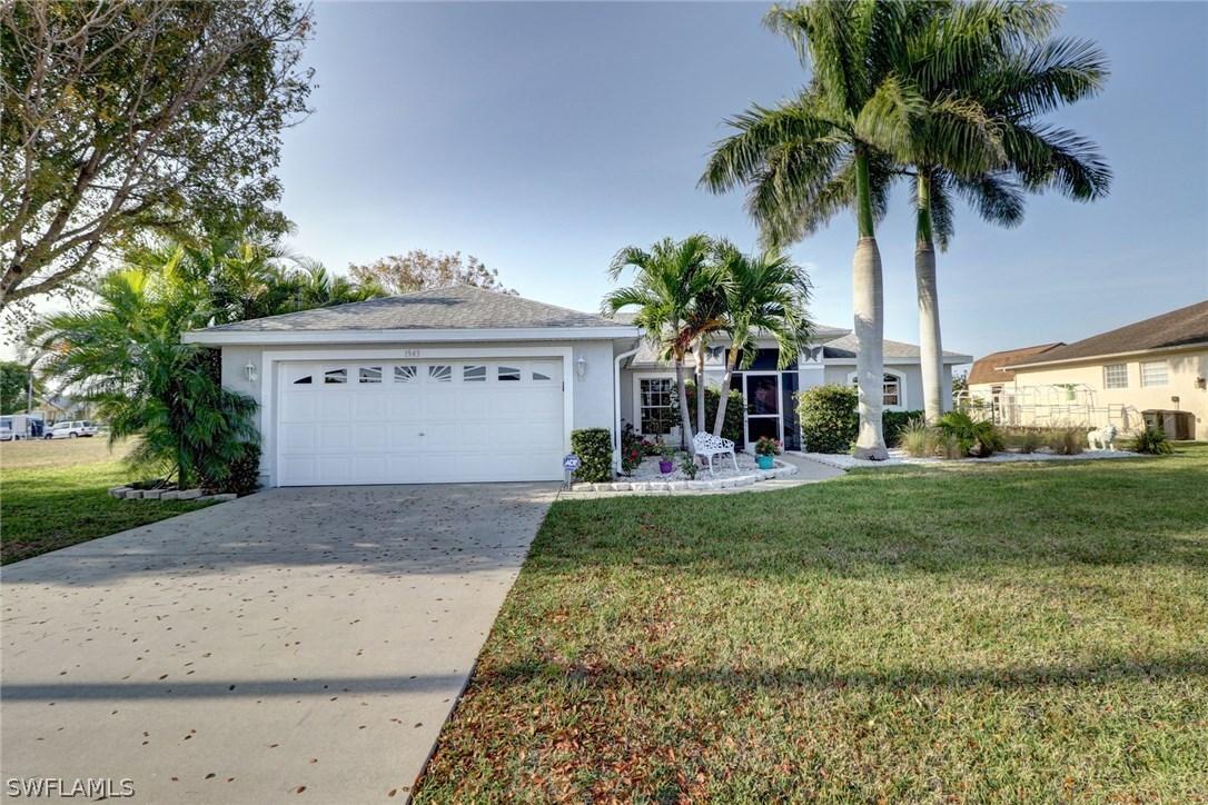 1943 NE 5th Ter., Cape Coral, FL 33909